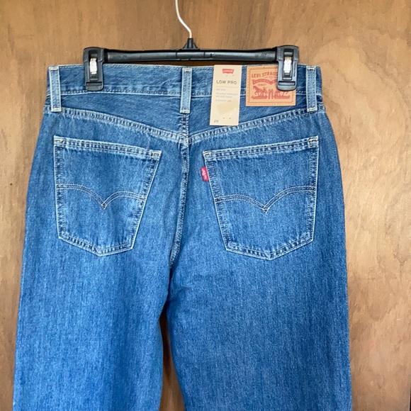 Relisted Levi’s low pro distressed midrise straight leg cotton jean size 28 - Picture 9 of 16